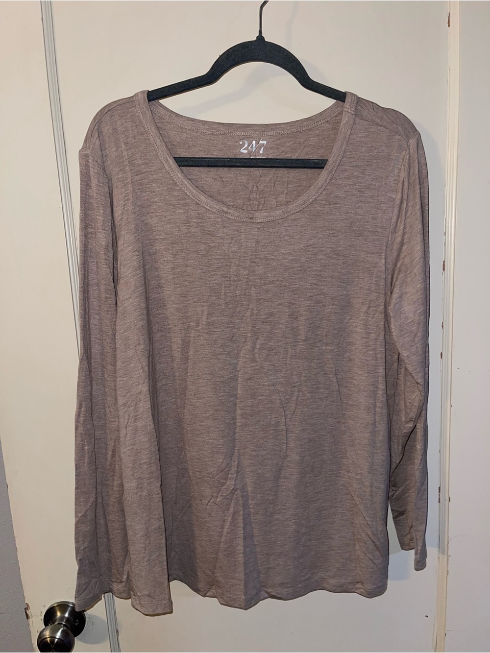 24/7 scoop neck long sleeve tee-Taupe